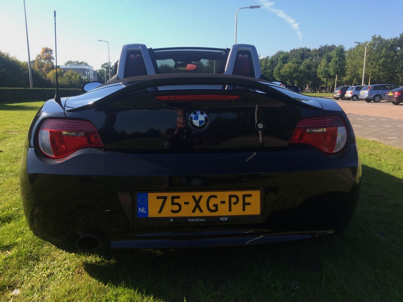 BMW%20Z4%20spoiler%20geplaatst.jpg